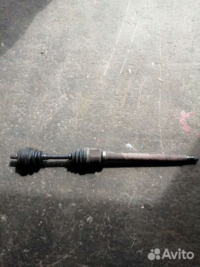 Привод правый Volvo S80, 2.4, АКПП 2003г