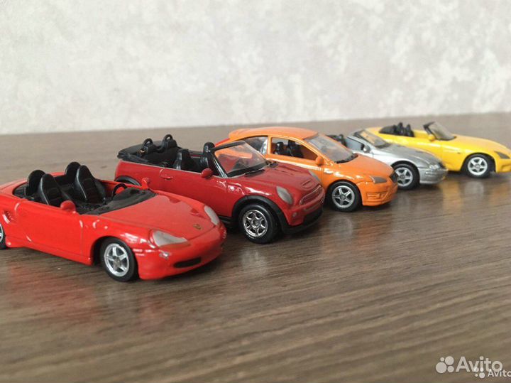 Набор металлических машинок welly 1:64