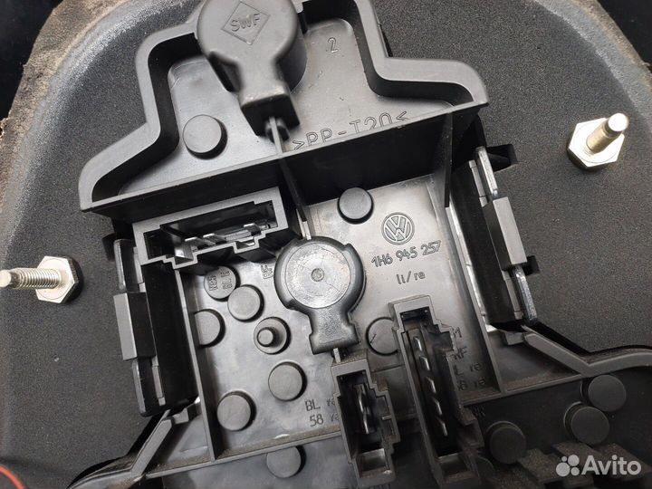 Фонарь (задний) Volkswagen Golf 3, 1995