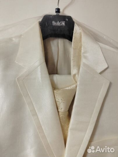 Мужской свадебный костюм