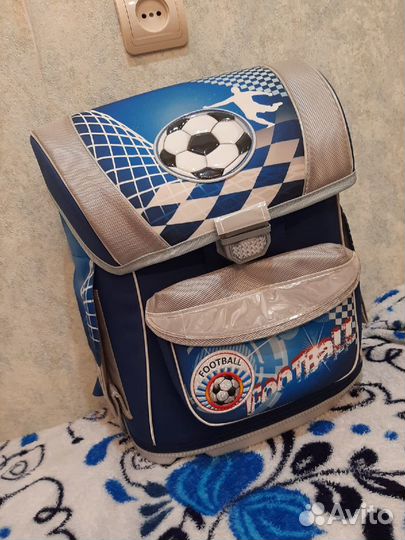 Рюкзак школьный для мальчика новый