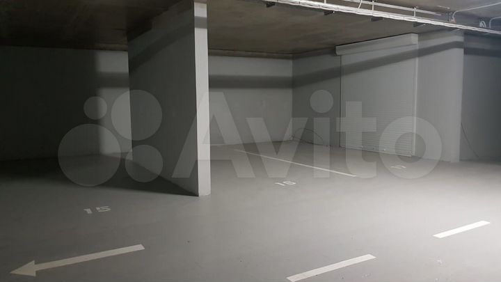 Машиноместо, 18 м²