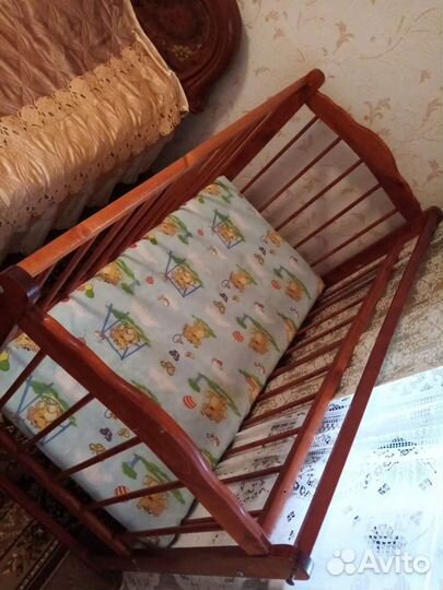 Детская кроватка