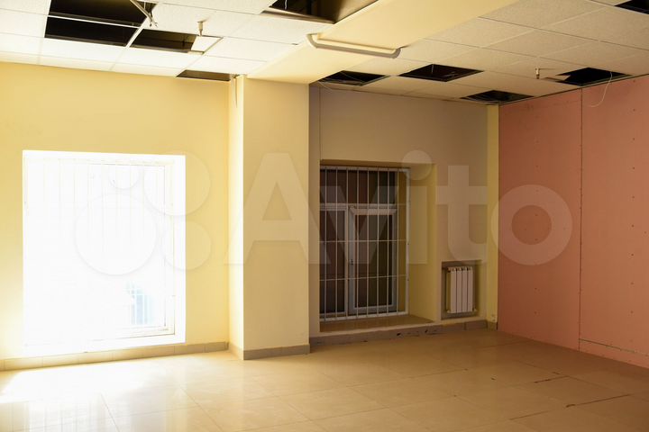 Торговая площадь рядом с 