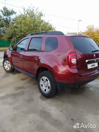 Renault Duster 2.0 AT, 2015, 75 000 км