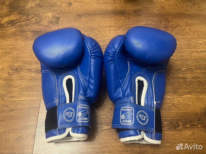 Боксерские перчатки 12 oz