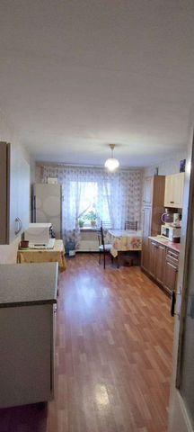 5-к. квартира, 101 м², 1/9 эт.