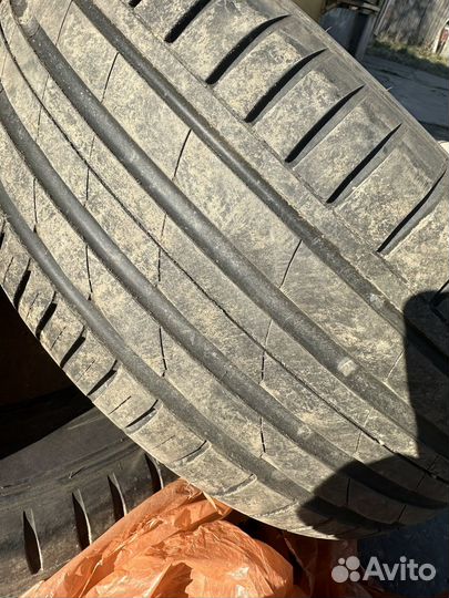 Nokian Tyres Hakka Z 235/60 R18 и 255/55 R18 109W