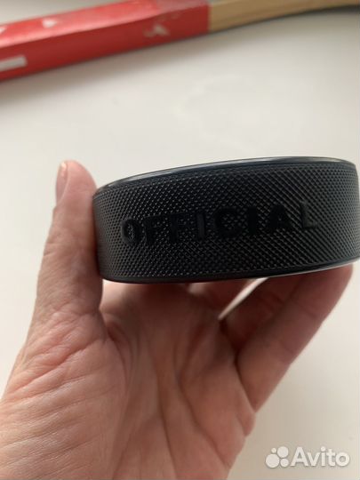 Клюшка и шайба