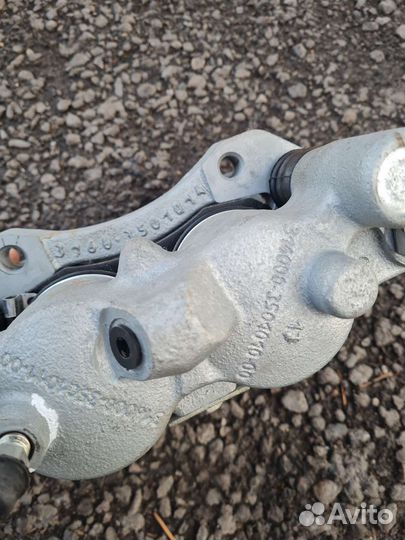 Суппорт УАЗ-3163 левый в сборе