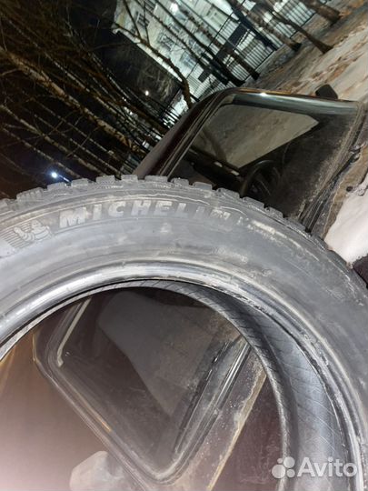 Michelin X-Ice North 4 225/55 R18