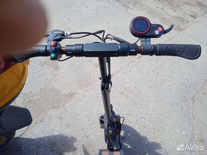 Самокат взрослый электрический бу