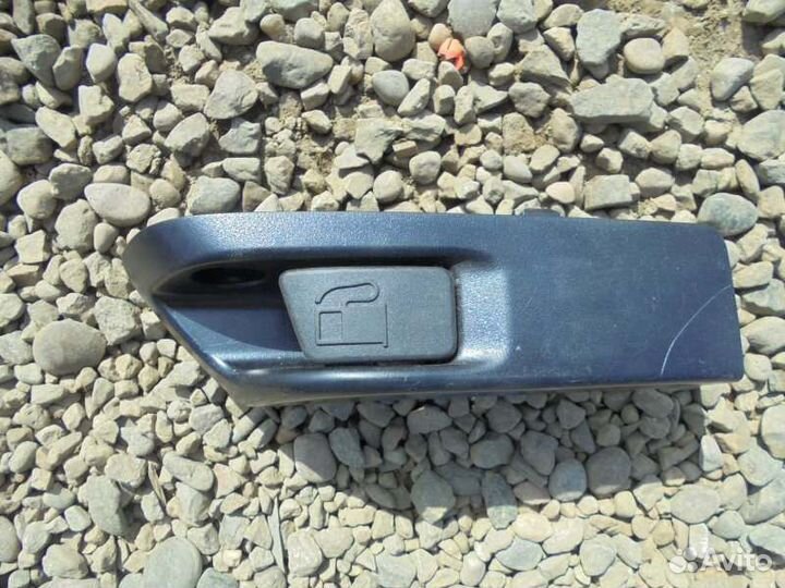 Ручка открывания бензобака Toyota Vitz KSP130