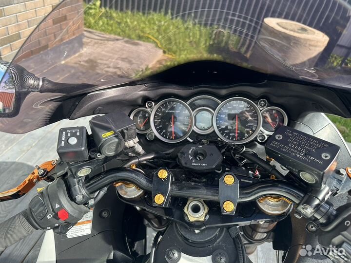 Suzuki GSX 1300R Hayabusa 2010 без пробега по РФ