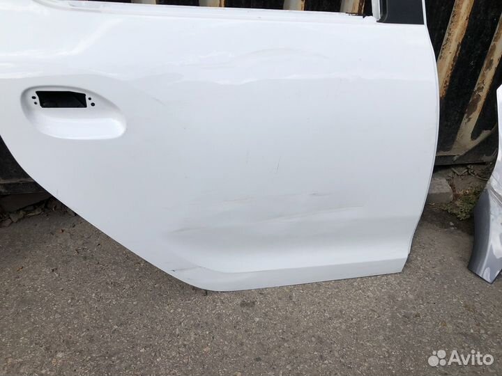 Дверь задняя правая Рено Сандеро Степвей 2014-2022