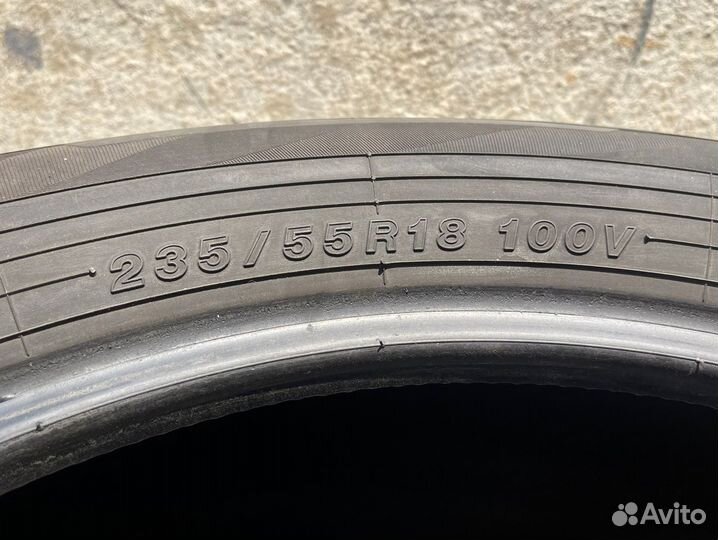 Yokohama BluEarth AE50 235/55 R18