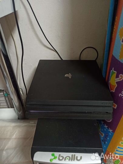 Sony PS4 pro 1tb