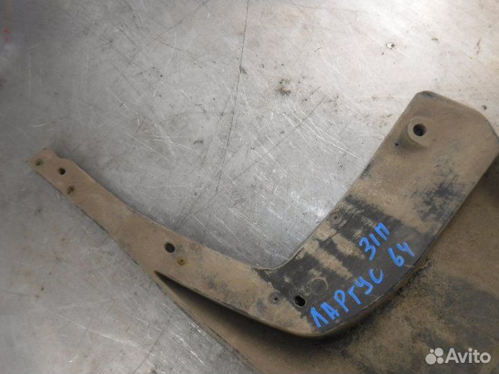 Брызговик задний правый Лада Largus K4M 2013