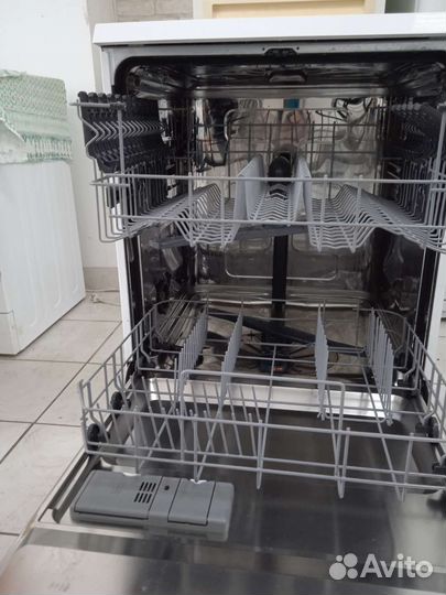 Посудомоечная машина Electrolux 60