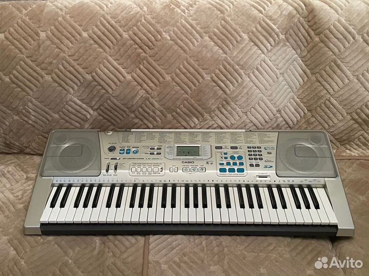 Синтезатор casio