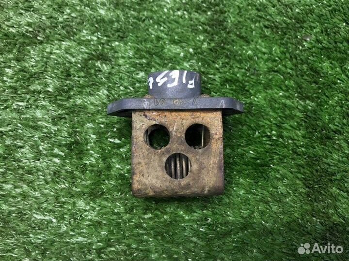 Резистор вентилятора Ford Fiesta MK5 1.4 fxja