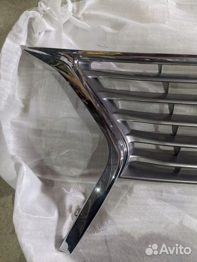 Решетка радиатора Lexus RX