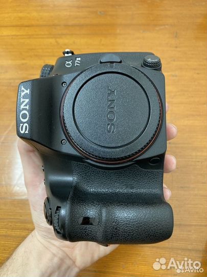 Sony A77 M2 (A77 ii)