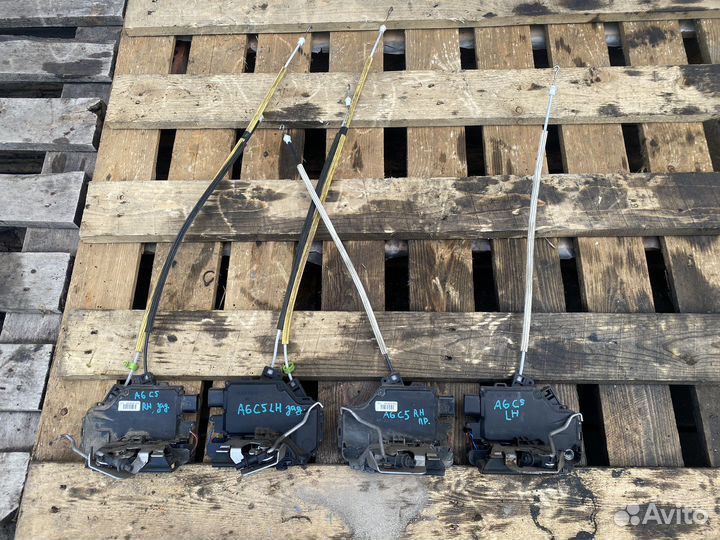 Замок двери Audi A6 C5