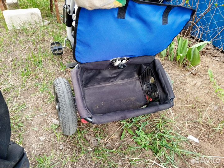 Детский велосипед с родительской ручкой