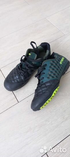 Футбольные бутсы