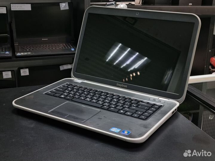 Ноутбук Dell 5520