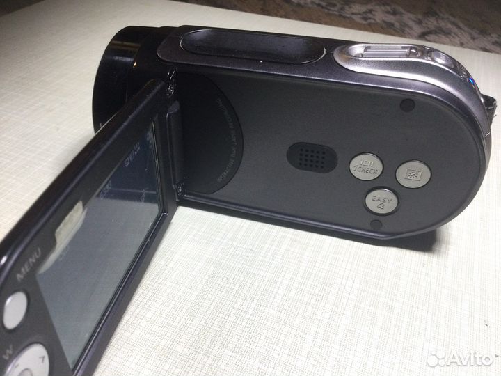 Цифровая видеокамера Samsung SMX-F33BP/XER