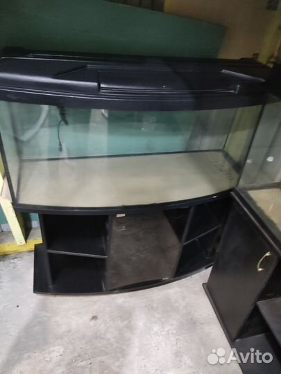 Аквариум250 л. Выгнутым стеклом и пластиковой крыш