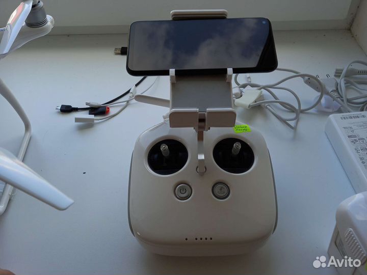 Квадрокоптер dji phantom 4 pro v2 gnss