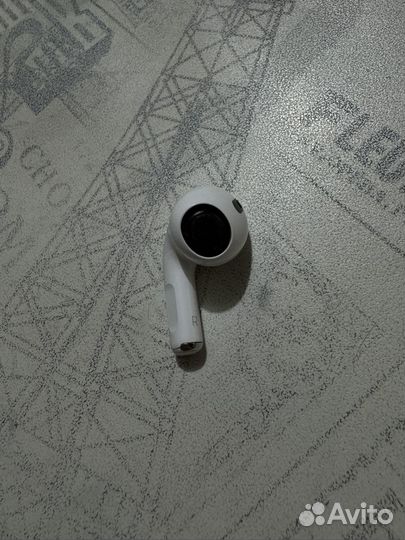 Правый наушник AirPods A2084