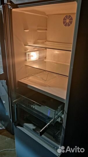 Встраиваемый холодильник liebherr icbn 3056