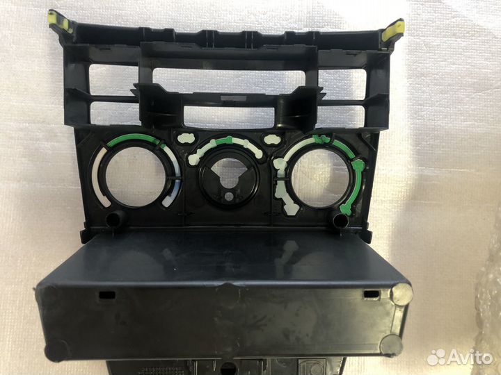 Панель приборов toyota corolla E120 5542002140B1