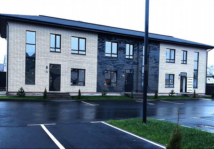 Таунхаус 100 м² на участке 2 сот.