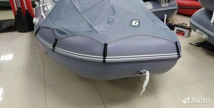 Лодка пвх Gladiator E380 PRO светло/темно-серый