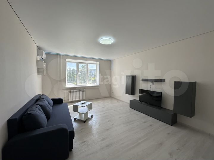 2-к. квартира, 73 м², 4/10 эт.