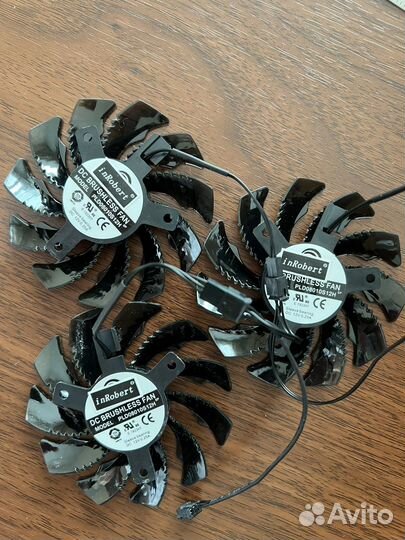 Кулер на видеокарту Gigabyte 3pin