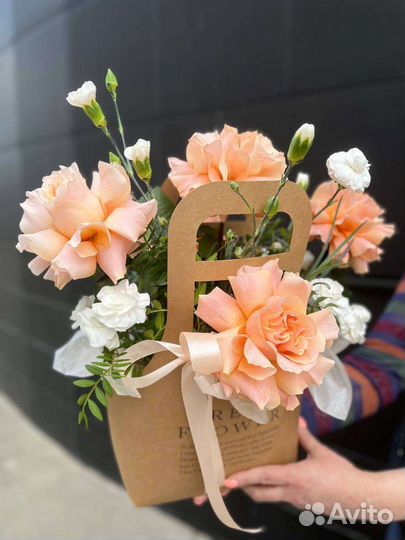 Женские букеты/ Мужские букеты/ Букеты из цветов