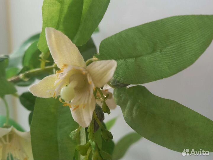 Цветы искусственные (3 вида)