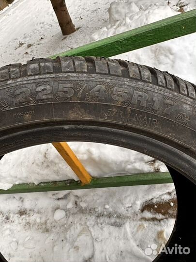 Dunlop SP Winter Sport 4D 225/45 R17