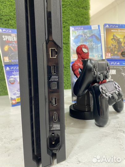 700 игр + Sony playstation 4 pro 1tb