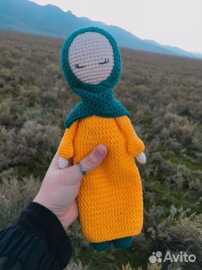 Кукла вязаная