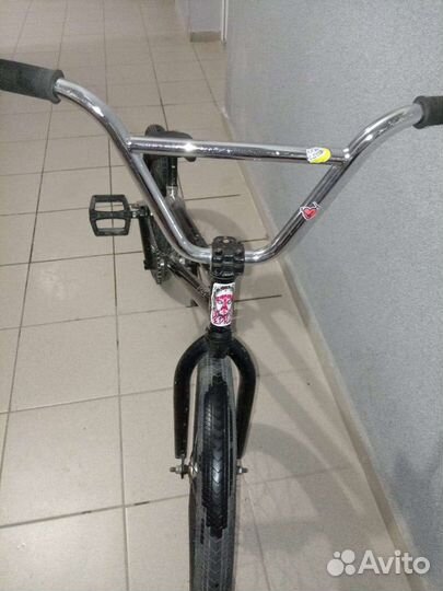 Трюковой велосипед BMX