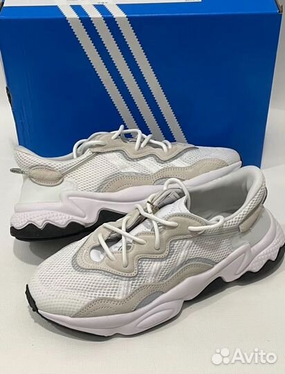 Кроссовки adidas ozweego
