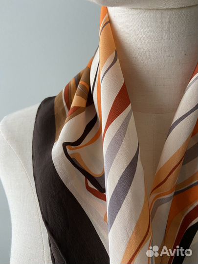 Платок шелковый женский