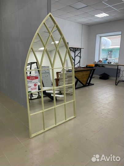 Зеркало с металлической рамкой на заказ